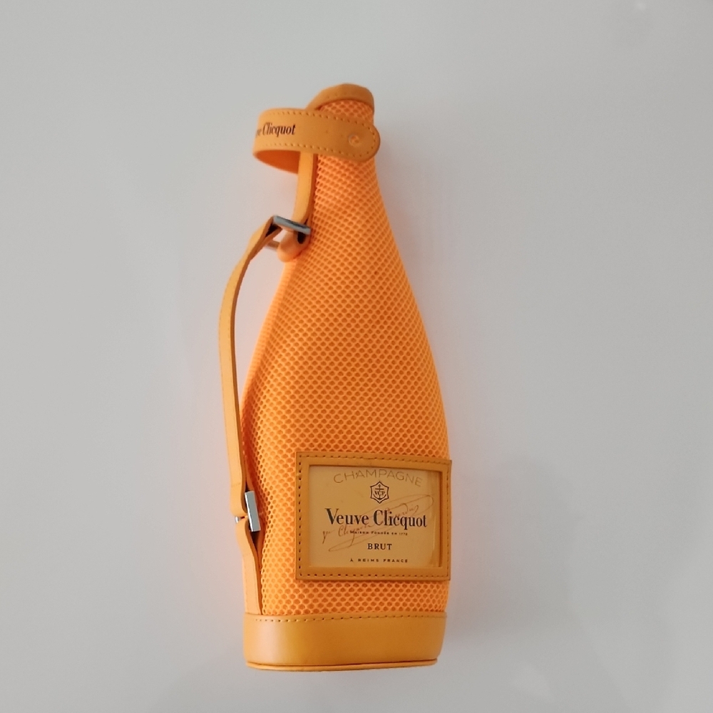 Veuve Clicquot Brut Champagne Ice Jacket Bottle Insulator Sleeve